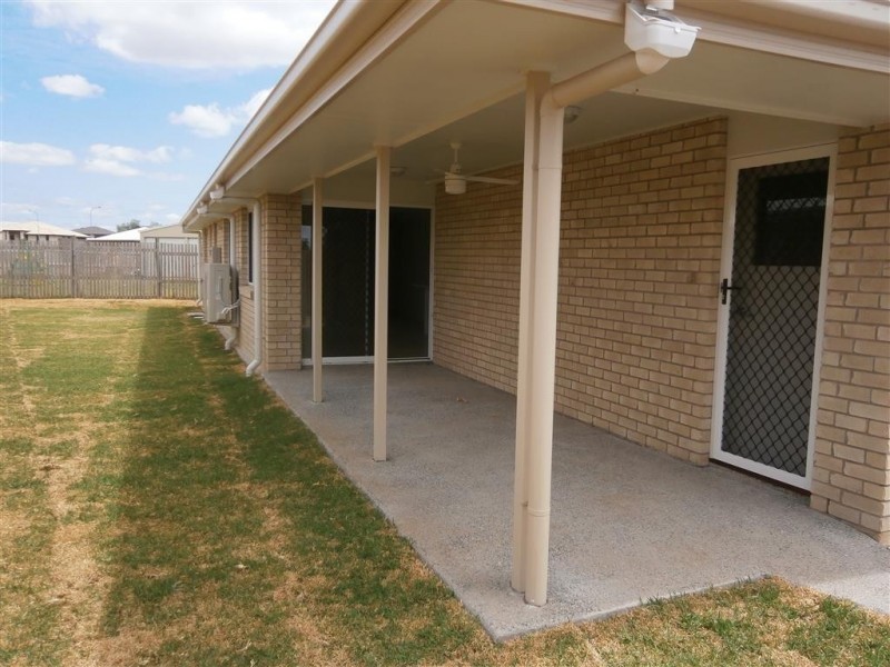 18 Tippett Crescent, Gracemere QLD 4702