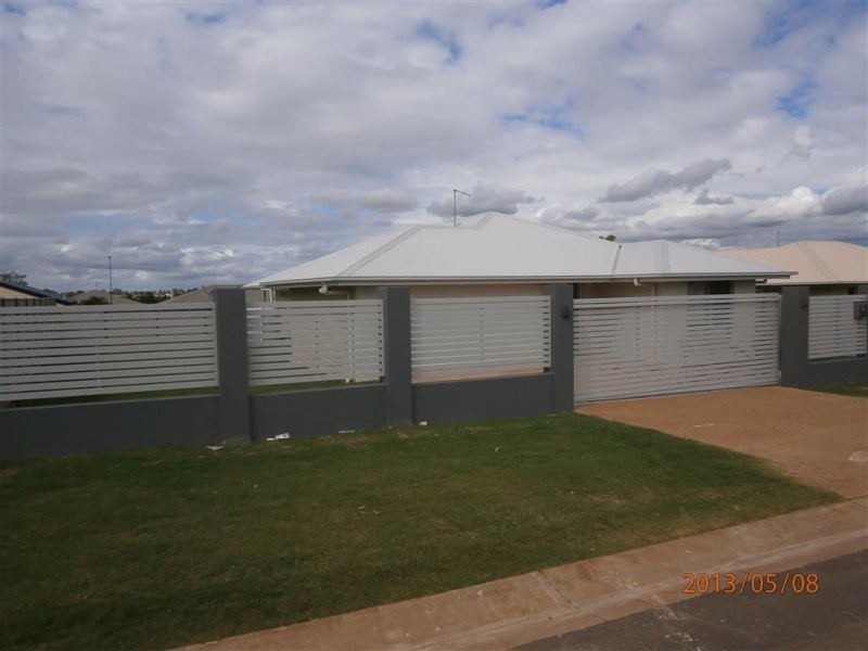8 Keirin Court, Gracemere QLD 4702