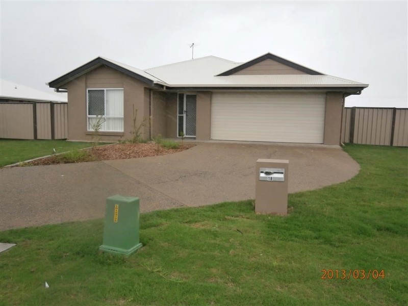 4 BELLTREES, Gracemere QLD 4702