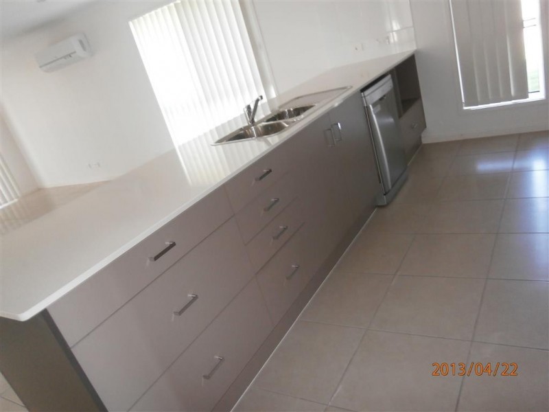 4 BELLTREES, Gracemere QLD 4702