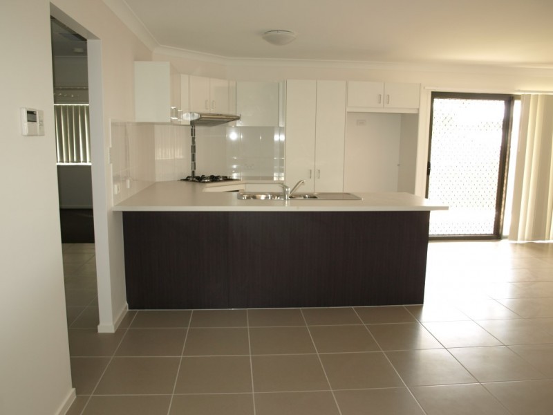 18 GOVIND CRES, Gracemere QLD 4702