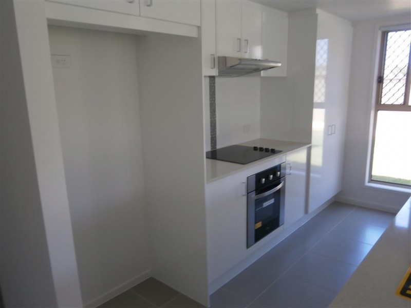 11 Keirin Court, Gracemere QLD 4702