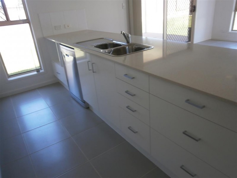 11 Keirin Court, Gracemere QLD 4702