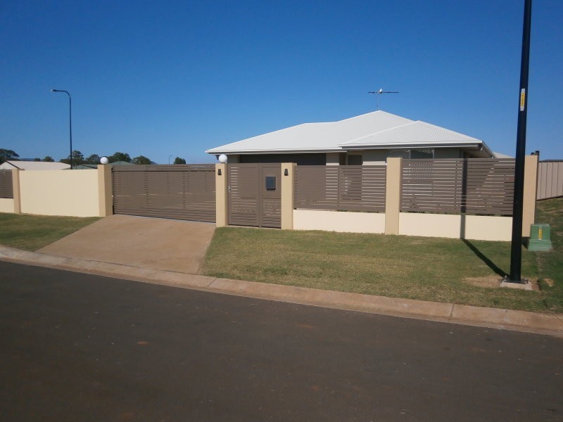 1 Premier Court, Gracemere QLD 4702