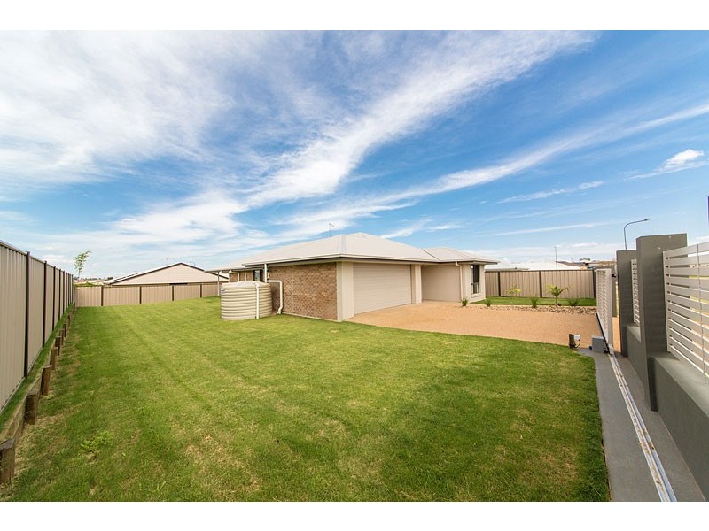 4 Keirin Court, Gracemere QLD 4702