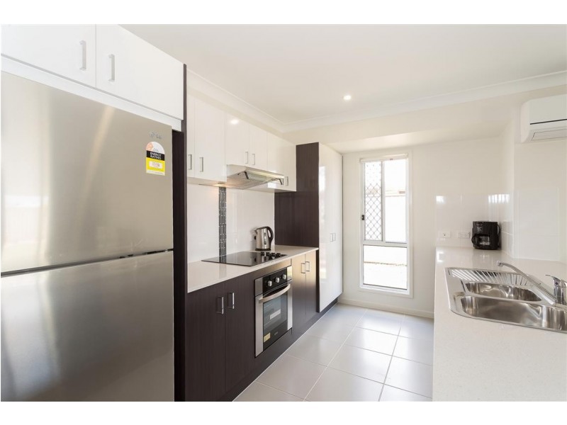 2 Irwin Street, Gracemere QLD 4702