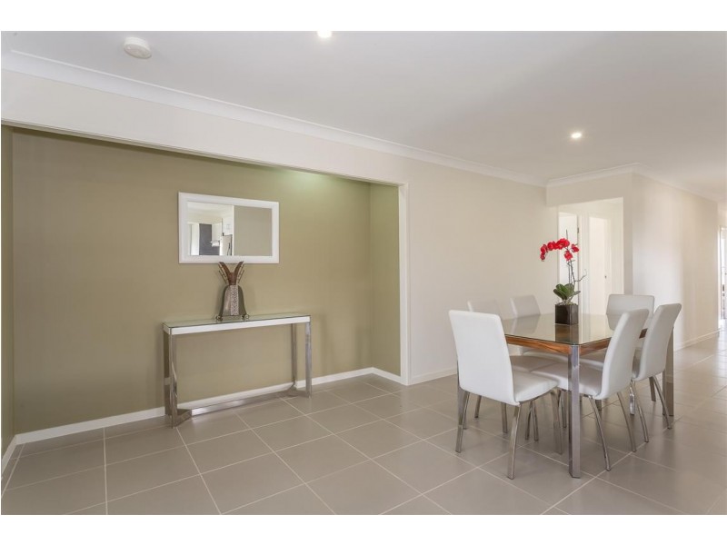2 Irwin Street, Gracemere QLD 4702
