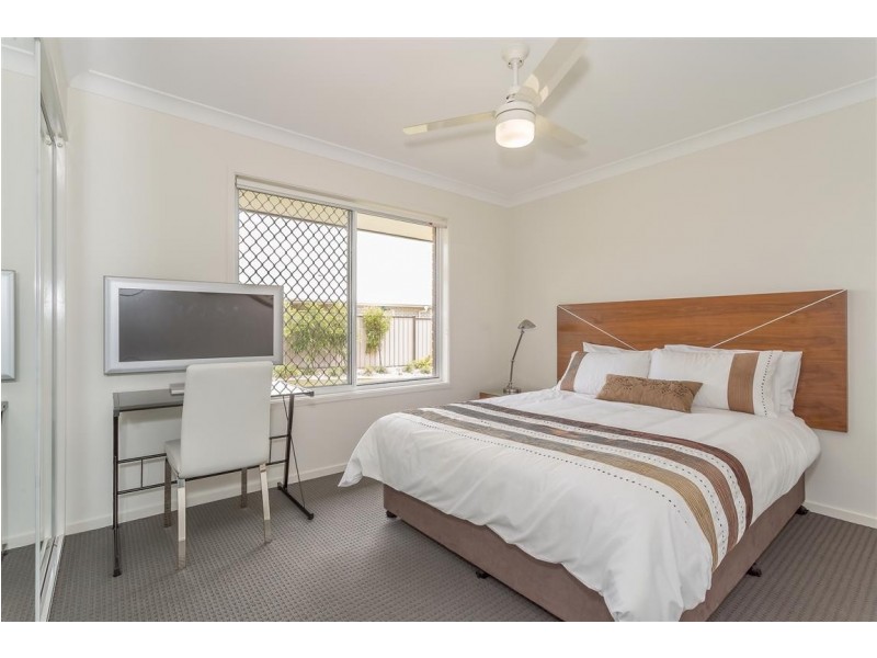 2 Irwin Street, Gracemere QLD 4702