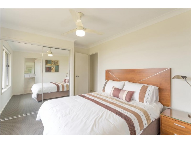2 Irwin Street, Gracemere QLD 4702