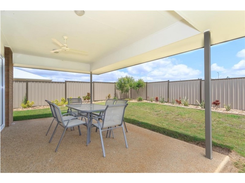 2 Irwin Street, Gracemere QLD 4702