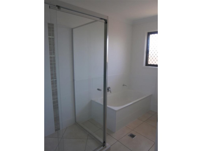 11 Laver Place, Gracemere QLD 4702