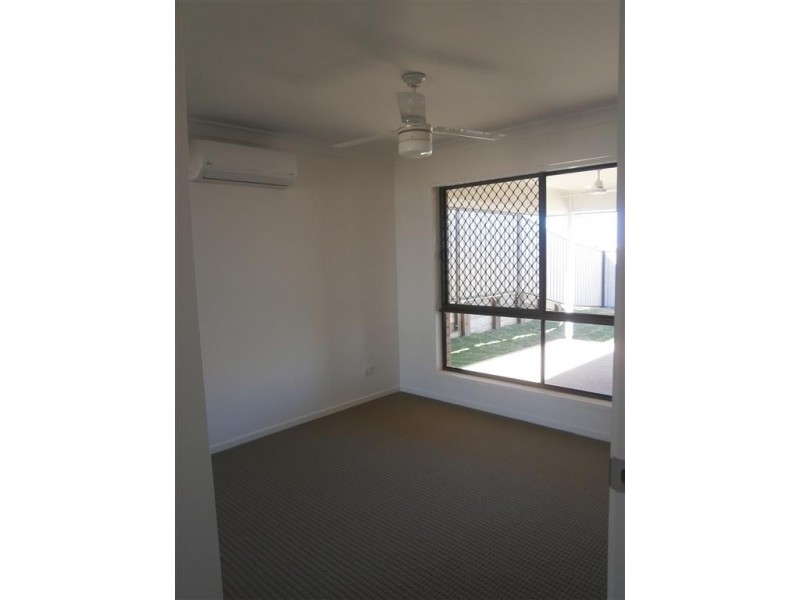 1 Laver Place, Gracemere QLD 4702