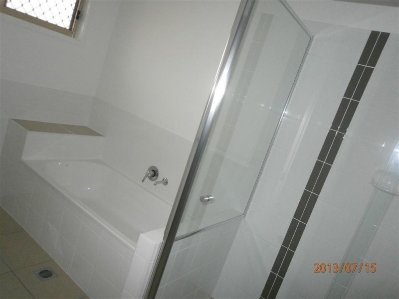 6 Premier Court, Gracemere QLD 4702