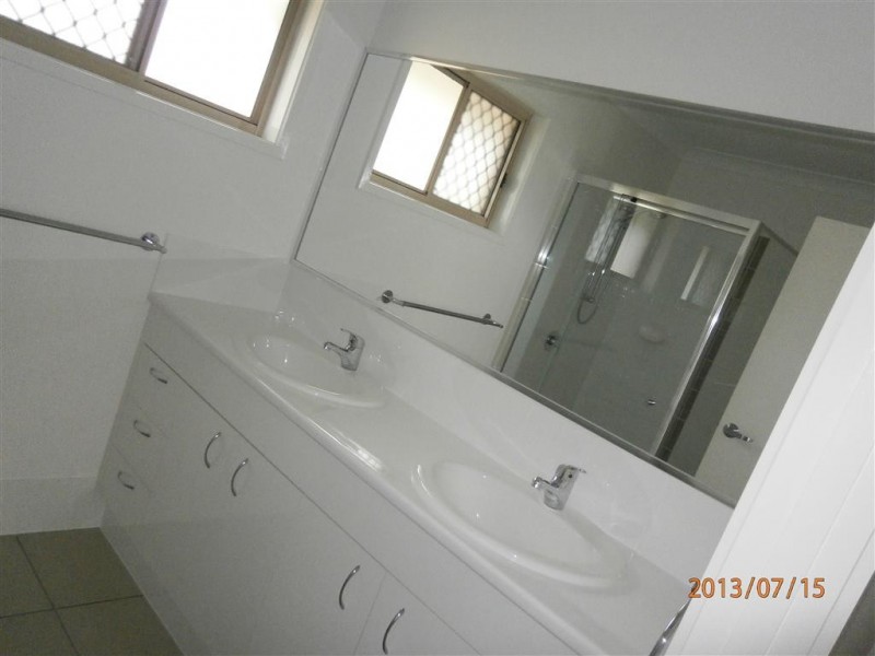 6 Premier Court, Gracemere QLD 4702