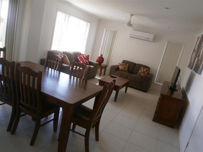 6 Rosebrook Place, Gracemere QLD 4702