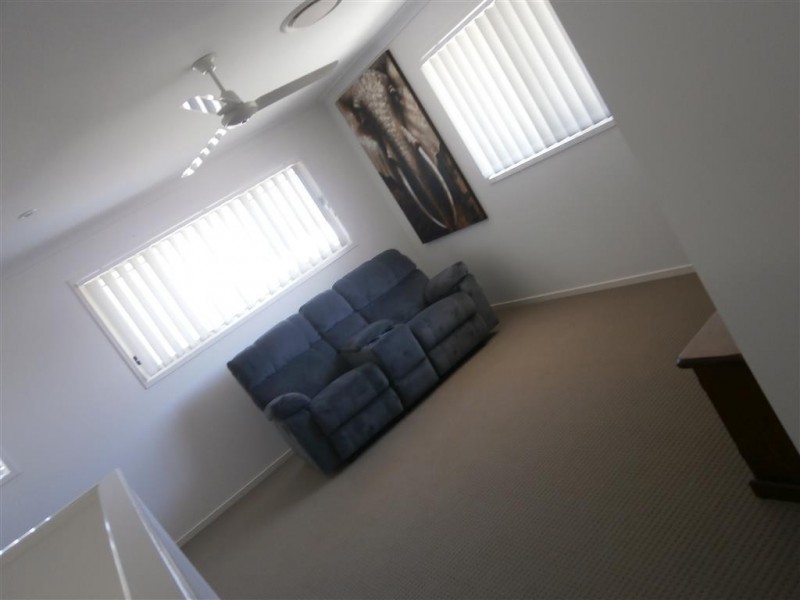 6 Rosebrook Place, Gracemere QLD 4702