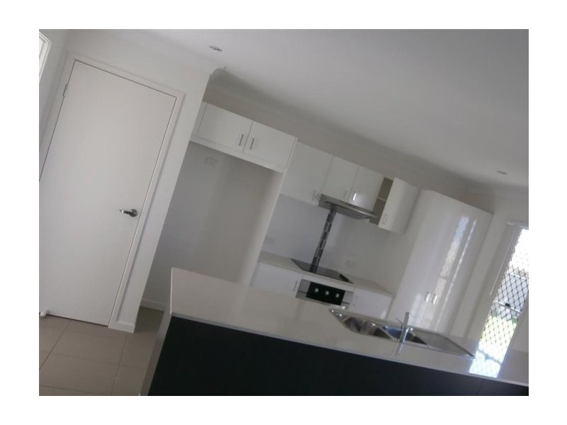 10 Rosebrook Place, Gracemere QLD 4702