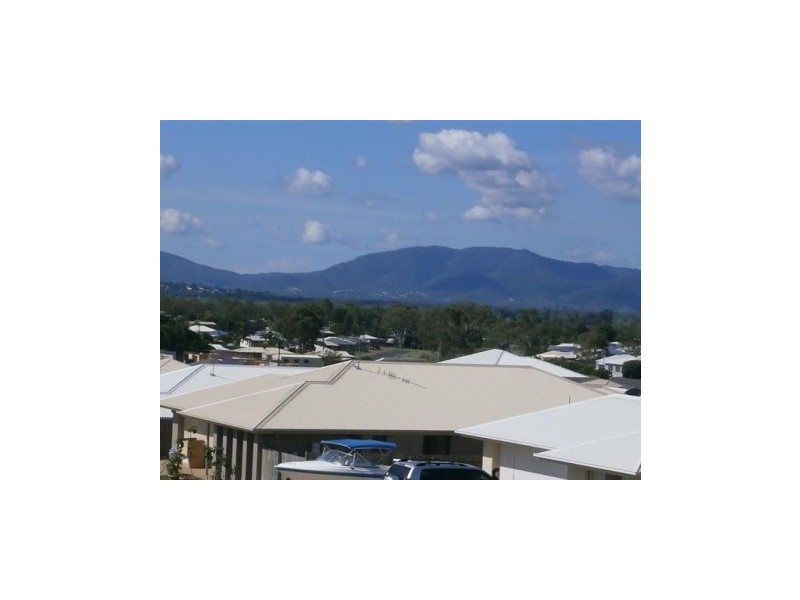 10 Rosebrook Place, Gracemere QLD 4702