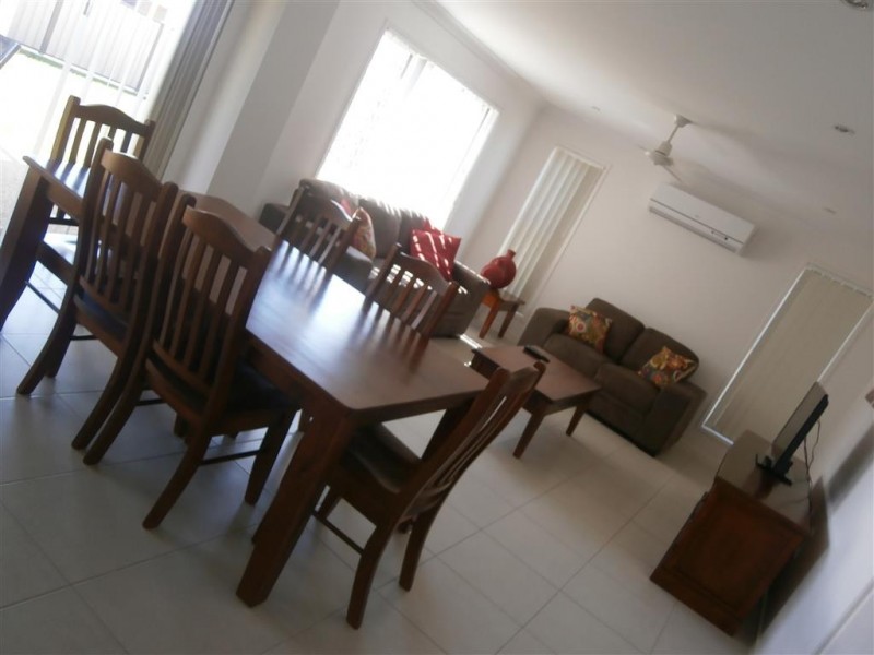 6 Rosebrook Place, Gracemere QLD 4702