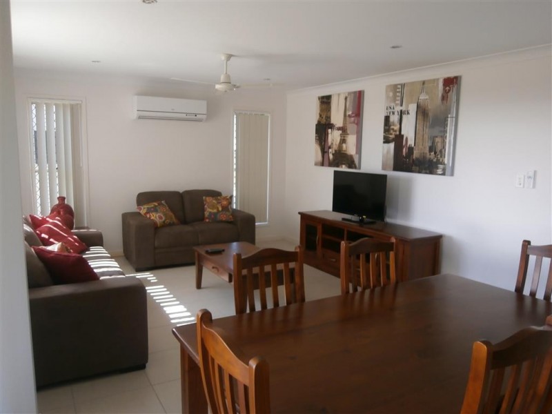 6 Rosebrook Place, Gracemere QLD 4702