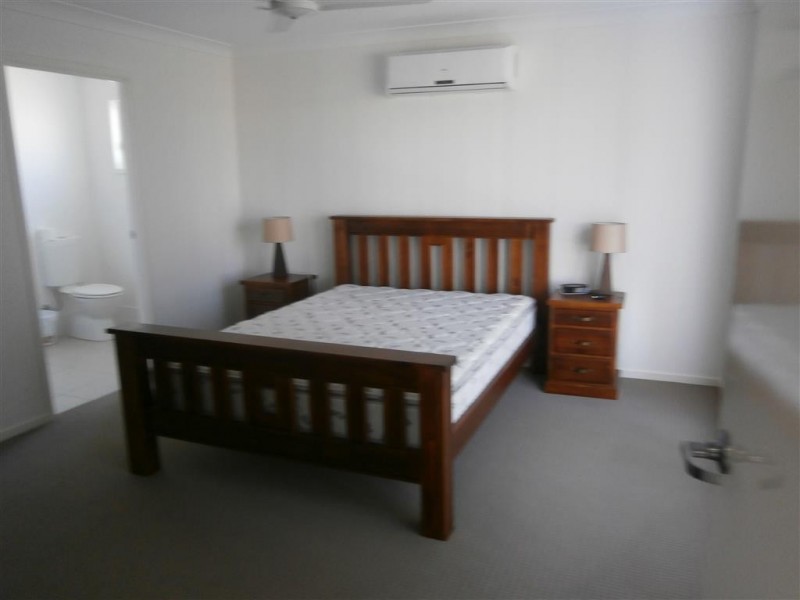 6 Rosebrook Place, Gracemere QLD 4702