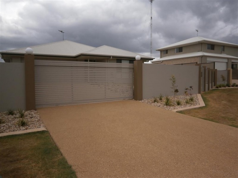 9 Keirin Court, Gracemere QLD 4702