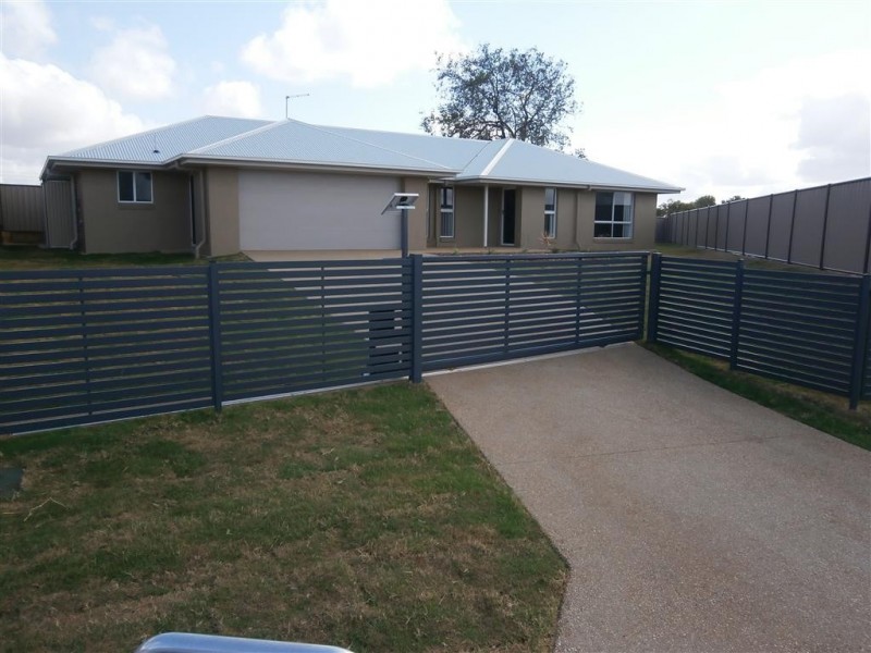 13 Laver Place, Gracemere QLD 4702