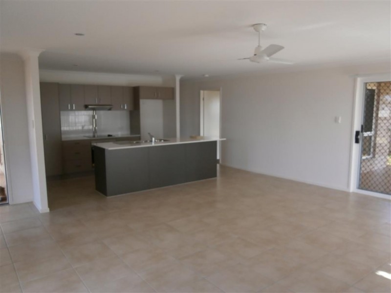 13 Laver Place, Gracemere QLD 4702