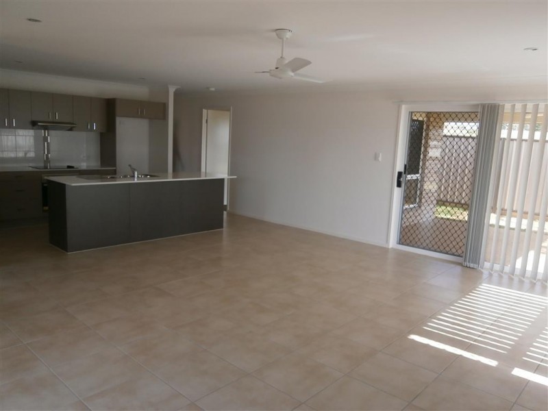 13 Laver Place, Gracemere QLD 4702