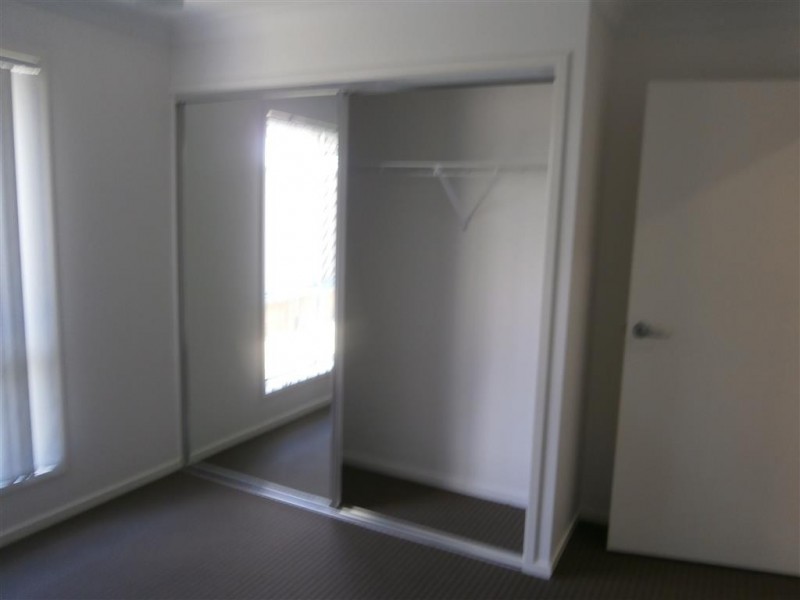 13 Laver Place, Gracemere QLD 4702