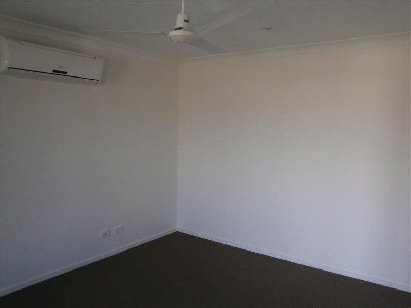 8 Laver Place, Gracemere QLD 4702