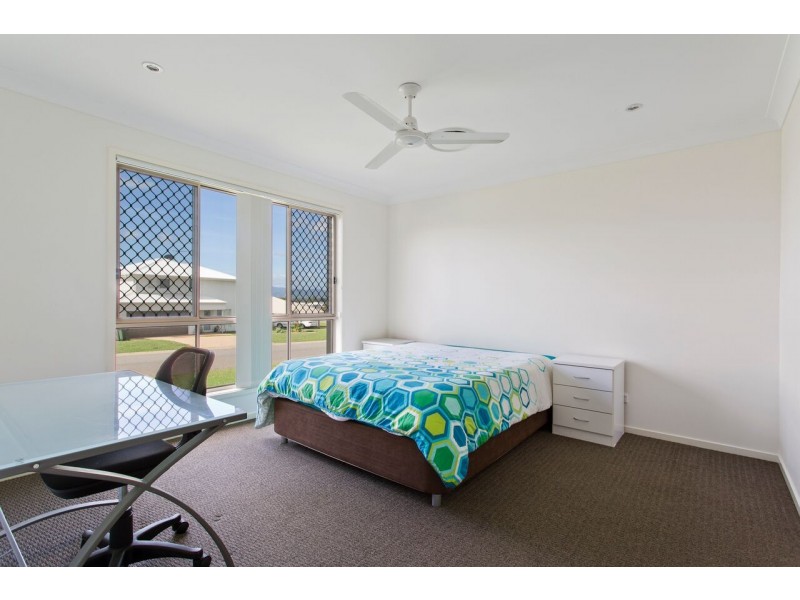 27 Tawarra Crescent, Gracemere QLD 4702