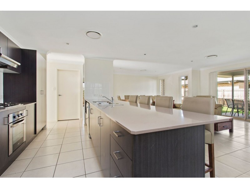 27 Tawarra Crescent, Gracemere QLD 4702