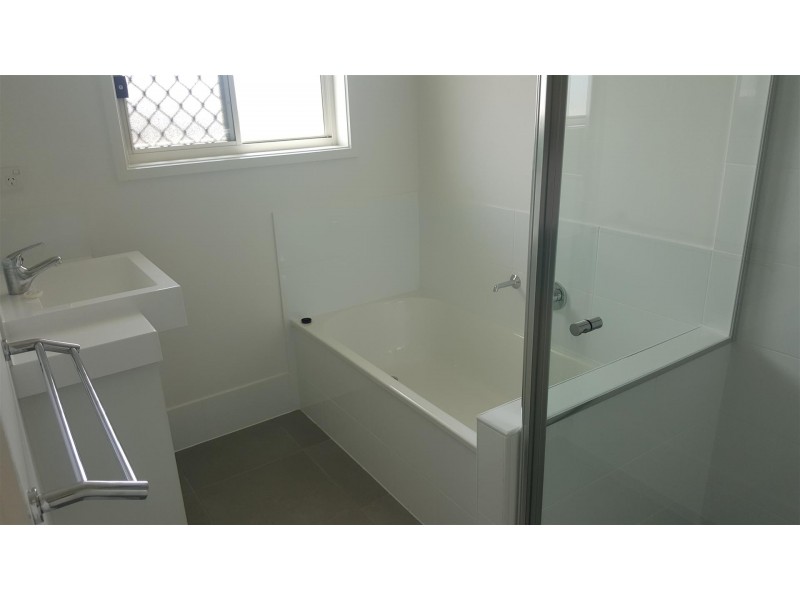 6 Laver Place, Gracemere QLD 4702