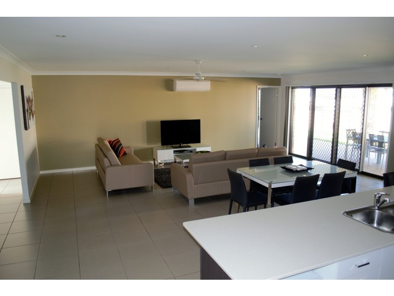 12 Rosebrook Place, Gracemere QLD 4702