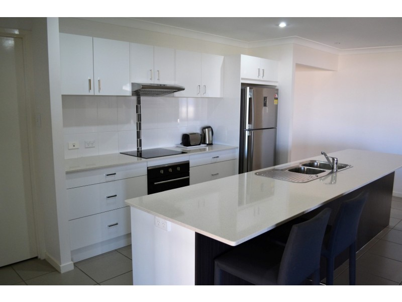 12 Rosebrook Place, Gracemere QLD 4702