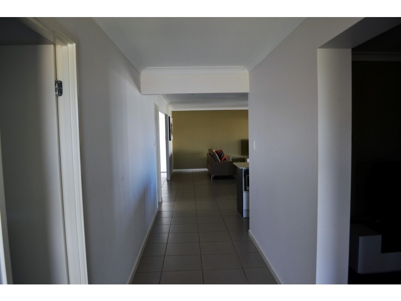 12 Rosebrook Place, Gracemere QLD 4702