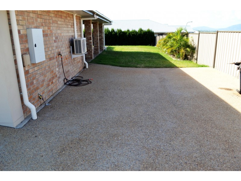 12 Rosebrook Place, Gracemere QLD 4702