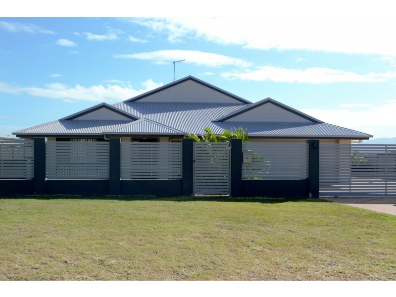 12 Rosebrook Place, Gracemere QLD 4702