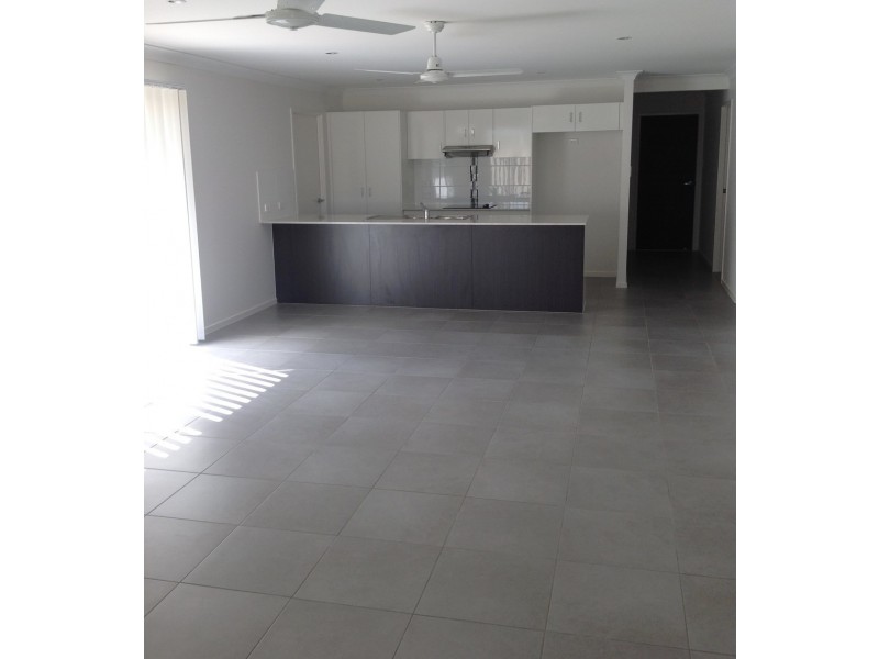35 Belltrees Place, Gracemere QLD 4702