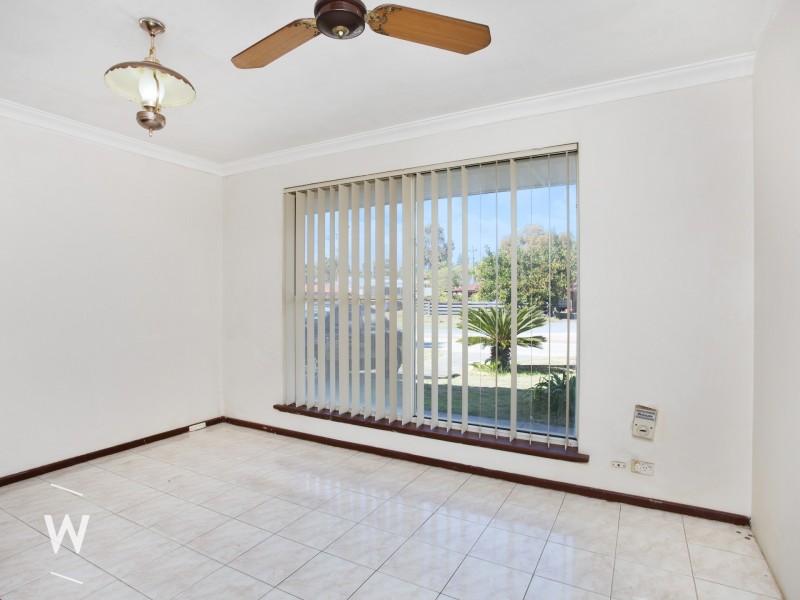 43 Nanovich Avenue, Girrawheen WA 6064