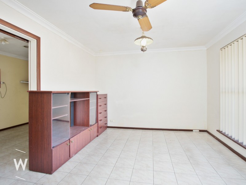 43 Nanovich Avenue, Girrawheen WA 6064