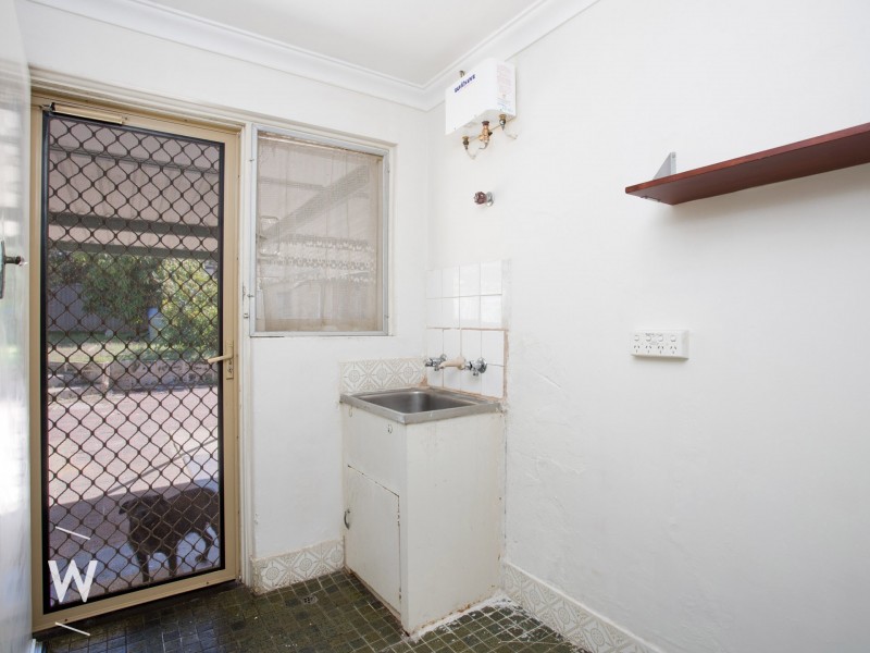 43 Nanovich Avenue, Girrawheen WA 6064