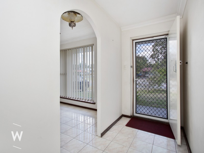 43 Nanovich Avenue, Girrawheen WA 6064