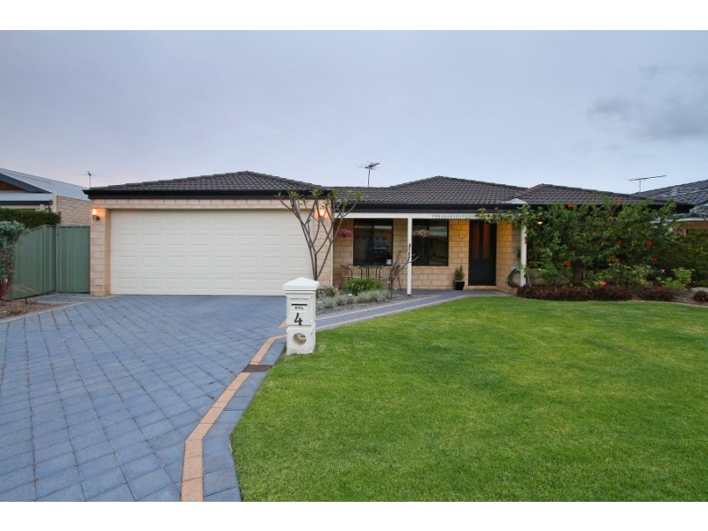 4 Calder Way, Atwell WA 6164
