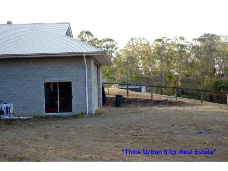 4 Kintyre Street, Brookfield QLD 4069