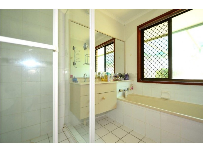 20 Allspice Street, Bellbowrie QLD 4070