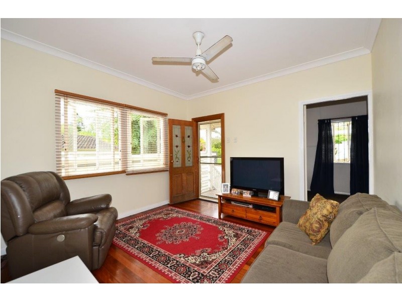 105 Jerrang Street, Indooroopilly QLD 4068