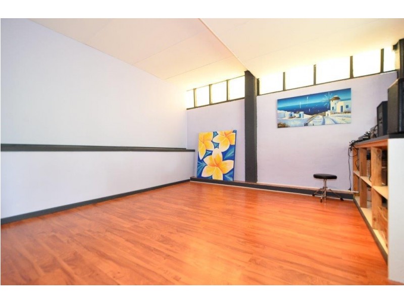 105 Jerrang Street, Indooroopilly QLD 4068