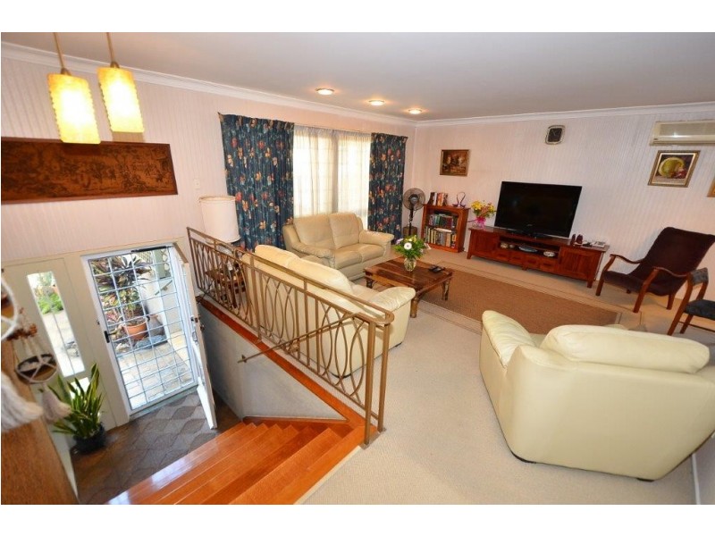 101 Jerrang Street, Indooroopilly QLD 4068